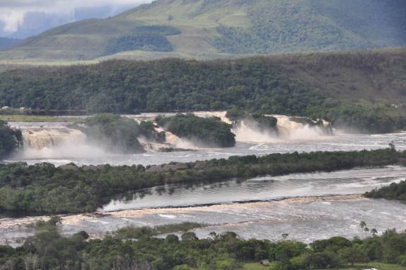 Cachoeiras no rio Caroni, na região de Canaima, no sul da Venezuela